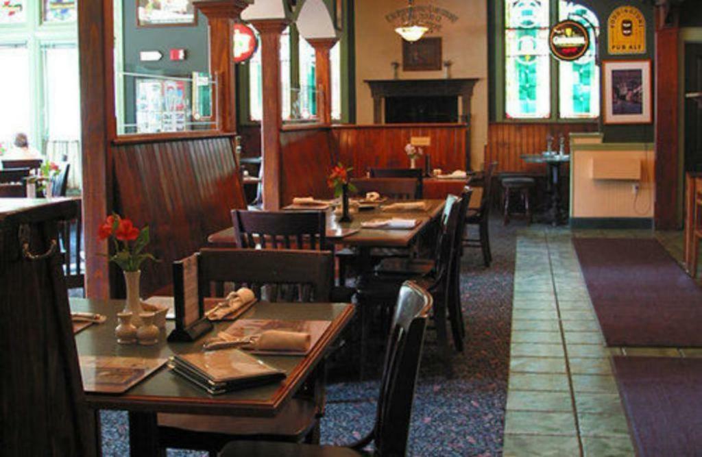 County Clare Inn Milwaukee Exterior foto